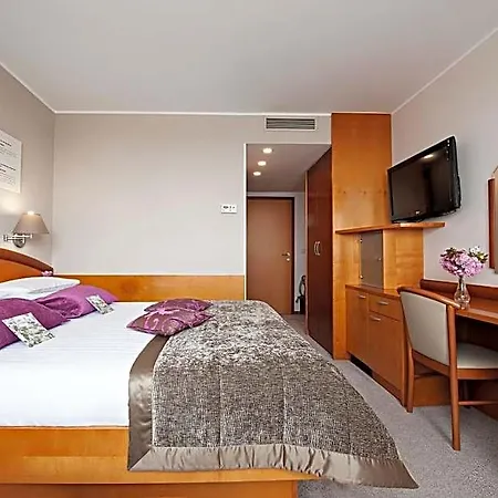 Ajda - Terme 3000 - Sava & Moravske Toplice