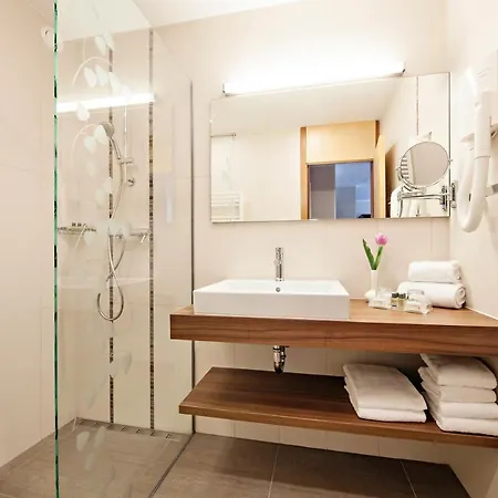 Ajda - Terme 3000 - Sava & 4* Moravske Toplice